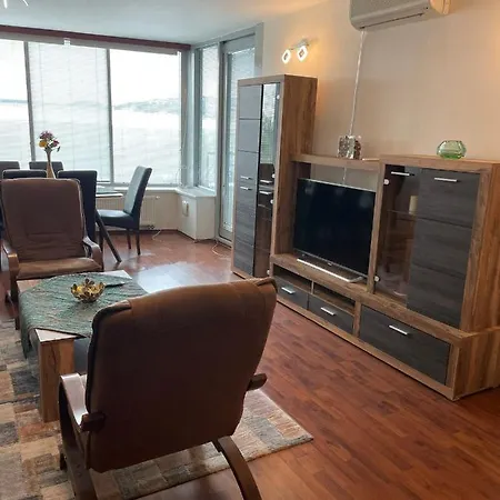 2 Bedrooms Apartment- Best In3 Towers Nove Mesto Apartmán *
